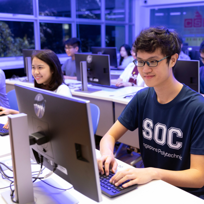 SOC-SOC Landing Students in Computer Lab-v01